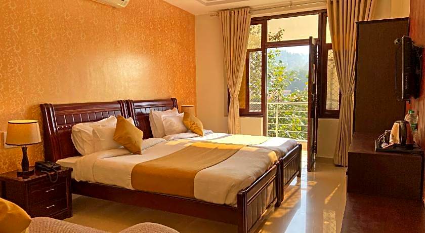 Hotel Nirvana Palace Near Parmarth Niketan