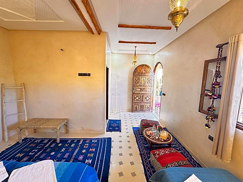 Oasis Tilogui-Luxury Hotel Restaurant and Desert Excursions In Zagora