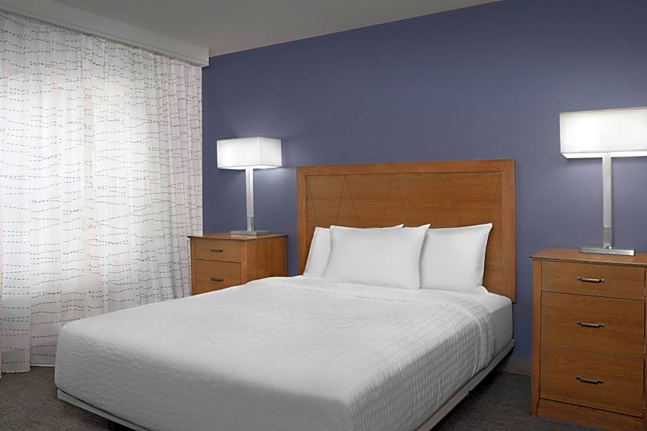 Photo 1 of 16 of 2 Bedroom 1 Queen Bed with Sofabed Suite