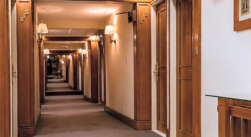 Hotel Crown CP