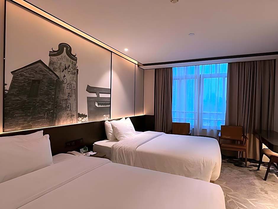 Guangdong Baiyun City Hotel