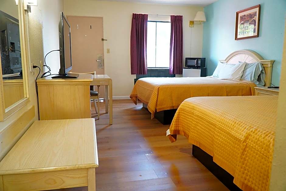 Quality Quarters Inn By OYO Richmond KY I-75