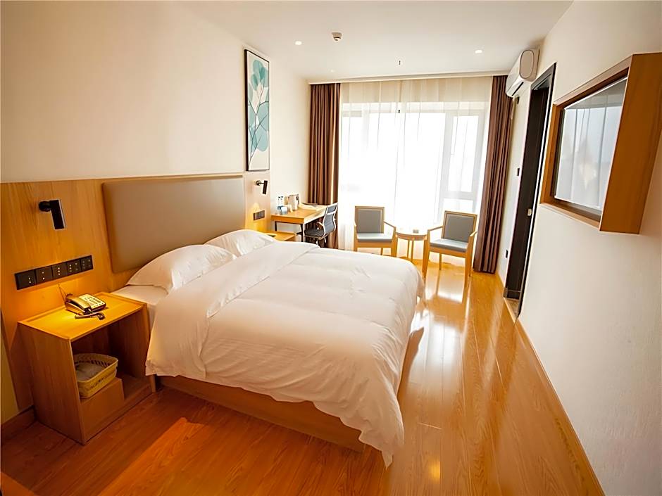 GreenTree Inn Qinzhou East Railway Station