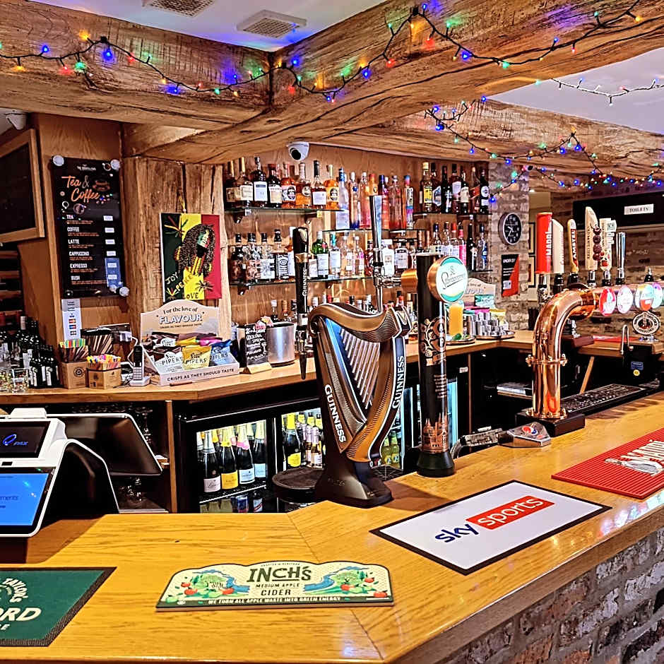 Photo 1 of 32 of Oddfellows Hotel