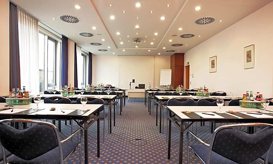 H4 Hotel Kassel City, Trademark Collection by Wyndham