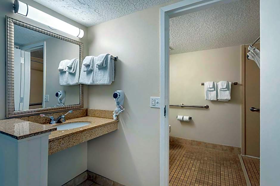 Best Western Ocean Beach Hotel & Suites