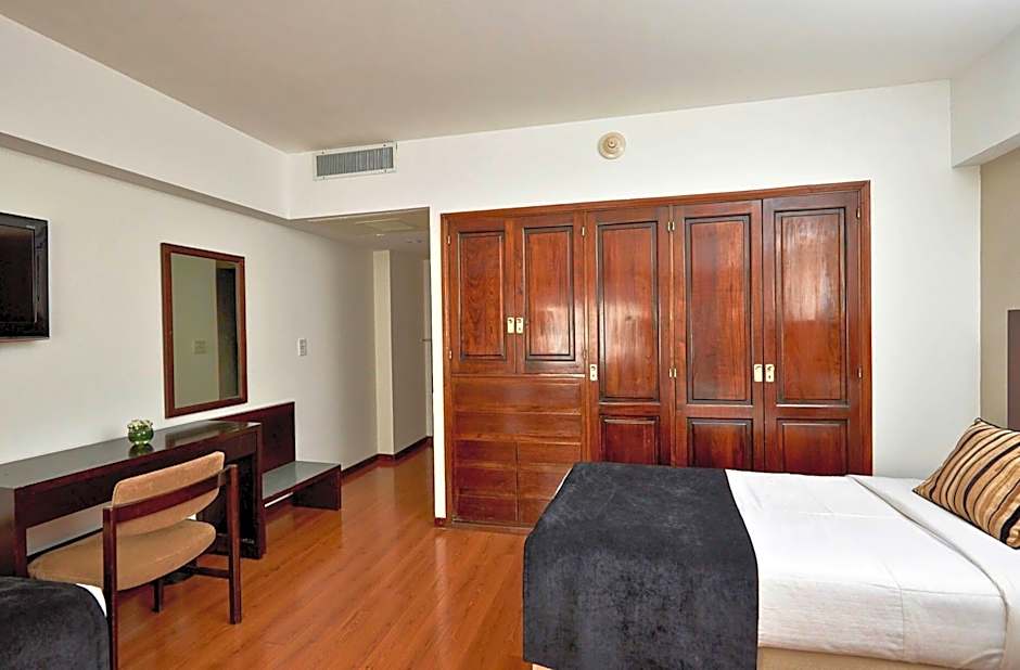 Cyan Hotel de Las Americas