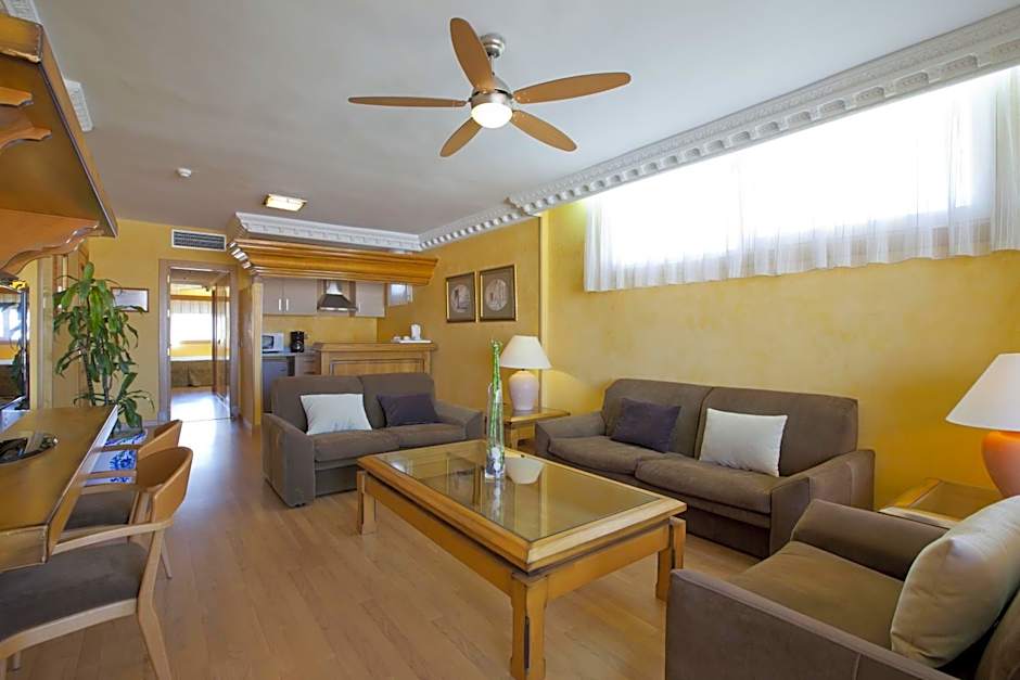 Playacapricho Hotel