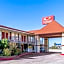 Econo Lodge Inn & Suites Bricktown