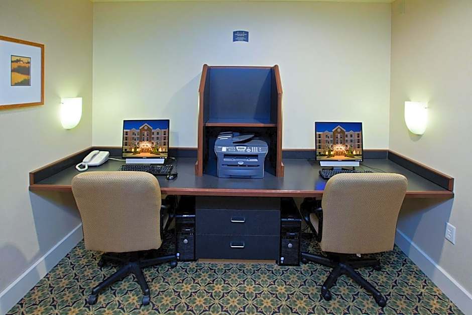 Staybridge Suites Indianapolis-Airport By IHG