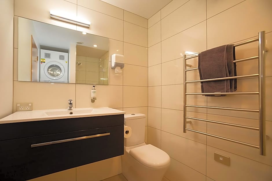 Cranbury Court Apartments