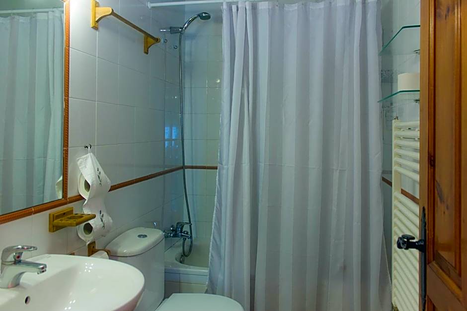 Viviendas Rurales El Covaju