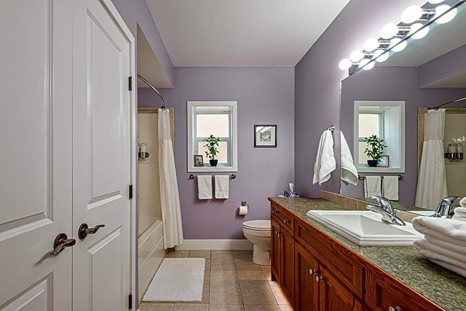 Adela's Bed and Breakfast