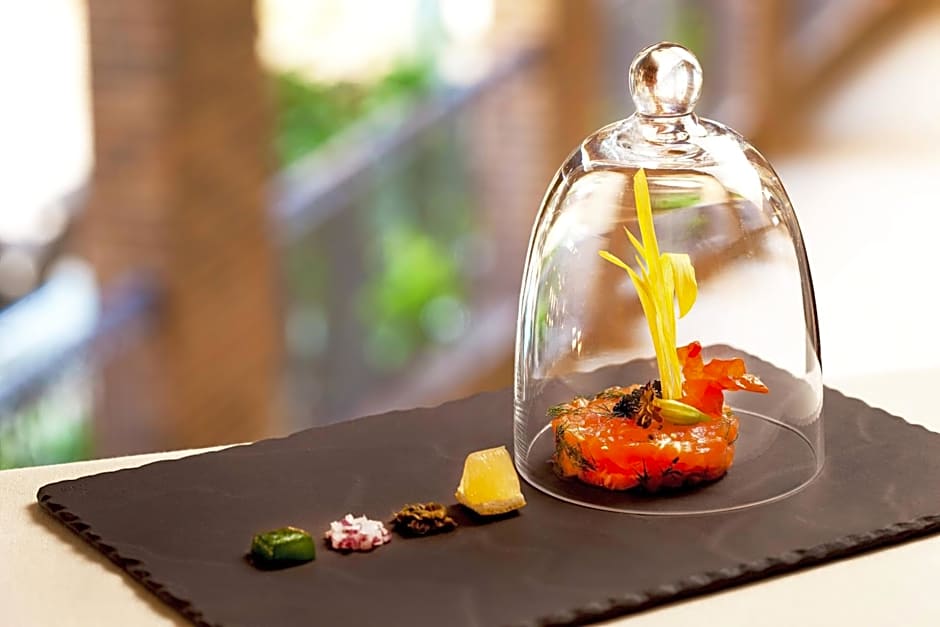 Courtland Grand Hotel, Trademark Collection by Wyndham