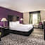 La Quinta Inn & Suites by Wyndham Louisville East