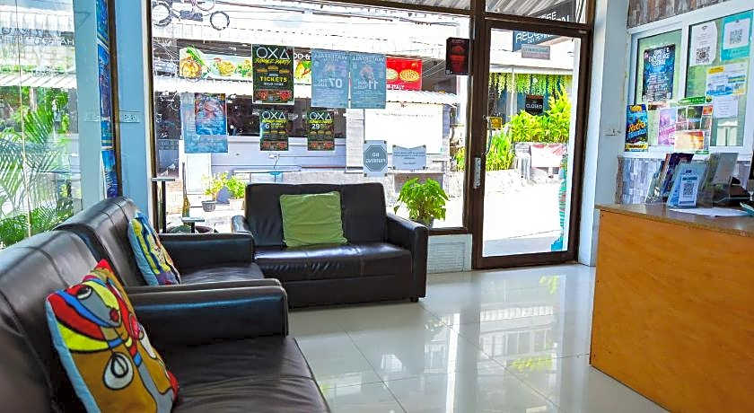 Eclipse Hostel and Bar