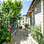 Garden Apartment Hotel Split