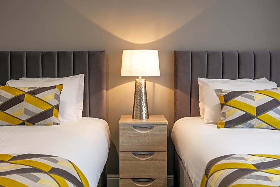 Roydon Marina Village Hotel