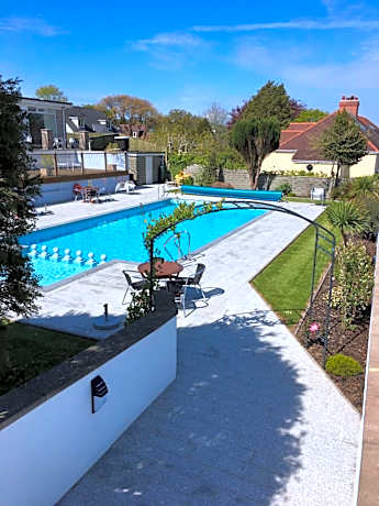 Merlewood Hotel