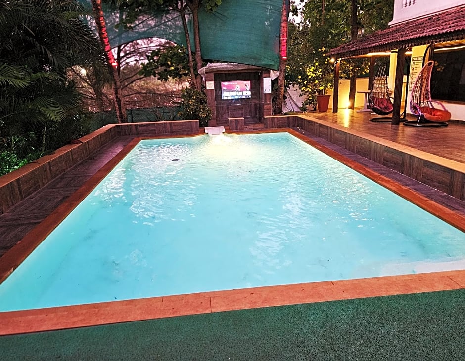 Shining Sand Beach Hotel