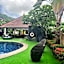 Tropical Palm Resort.