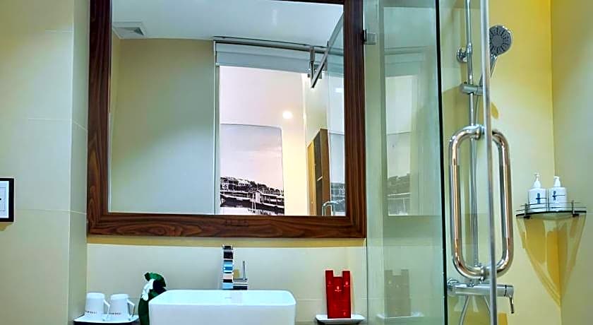 Vinh Hung 2 City Hotel