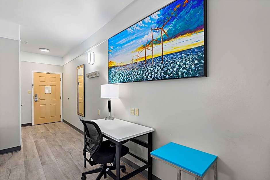 La Quinta Inn & Suites by Wyndham Raymondville