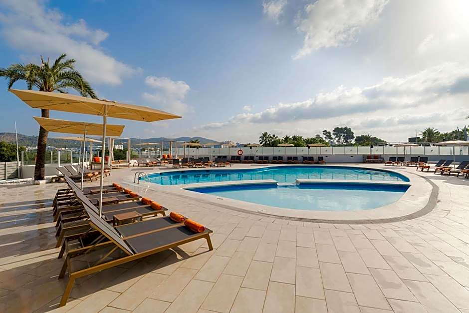 THB Ocean Beach-Adults Only