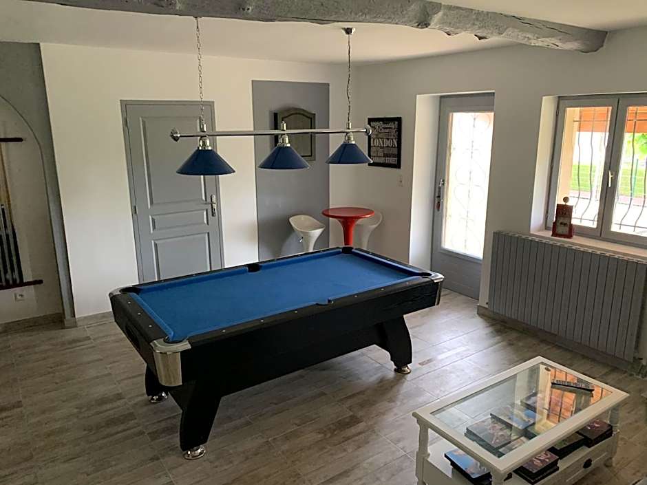 Maison Piscine et Jacuzzi