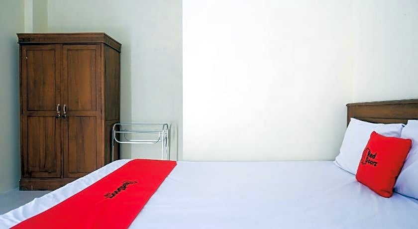 RedDoorz @ Umbul Ponggok Waterpark Klaten