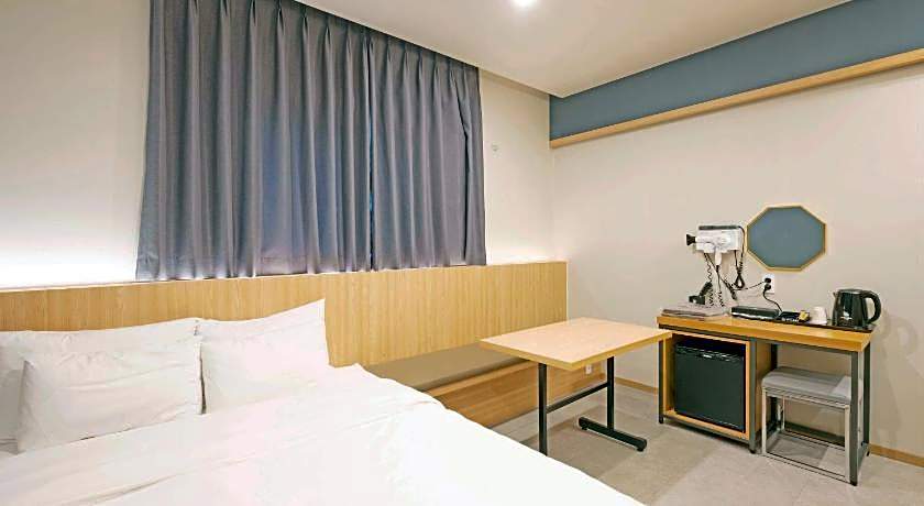 Changwon Palyongdong Hotel Leo