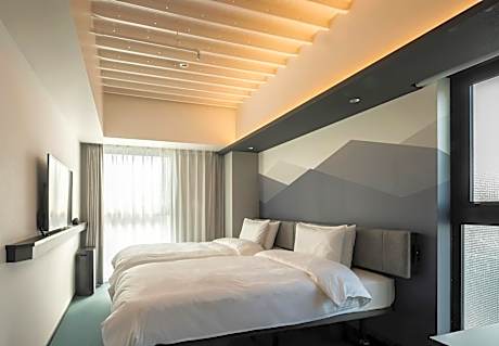 Standard Twin Room A  with Japanese style Breakfast-Non-smoking