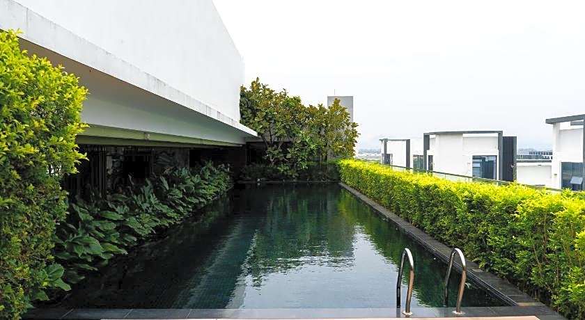 The Upper House Batu Kawan