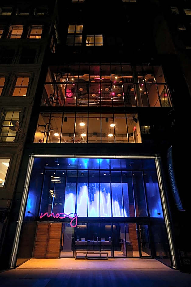 Moxy by Marriott NYC Downtown