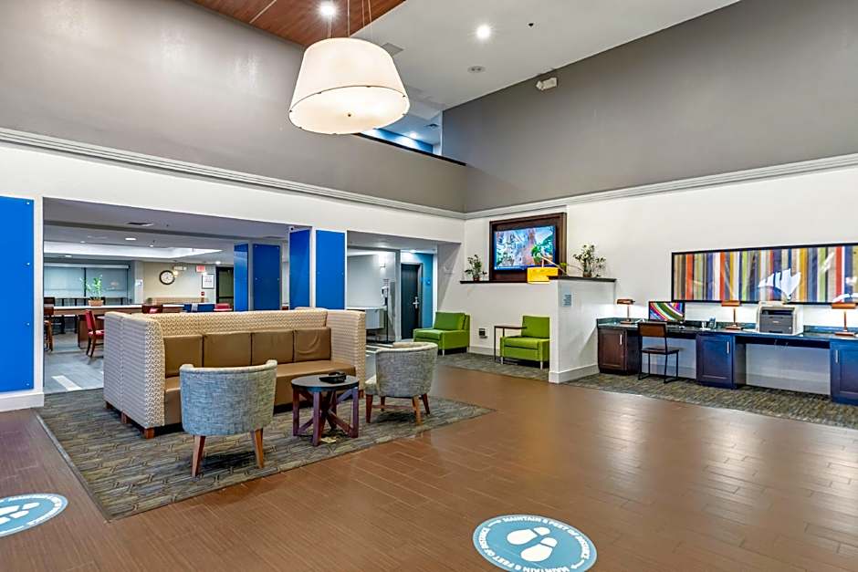 Holiday Inn Express Harlingen Hotel By IHG