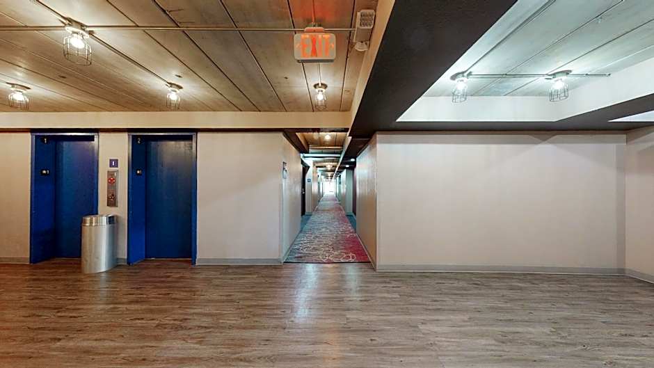 voco College Station Aggieland