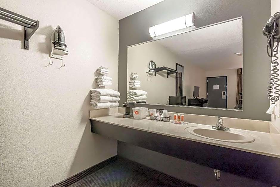 Econo Lodge Martin