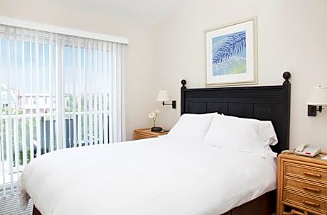 One Bedroom | 1 Bath Ocean View Suite