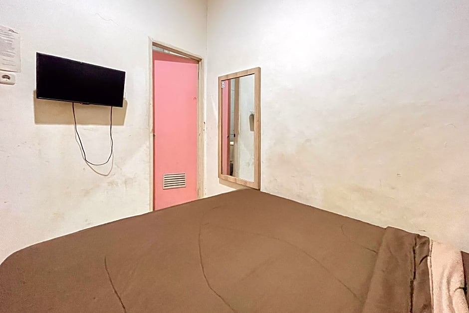 RedDoorz near Underpass Simpang Patal Palembang