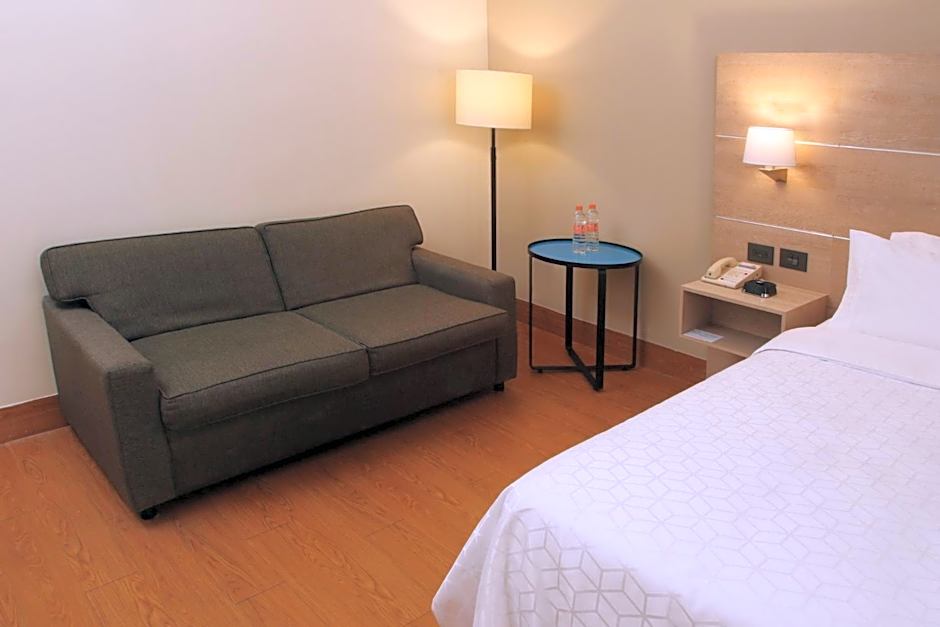 Holiday Inn Express Monterrey Galerias-San Jeronimo By IHG