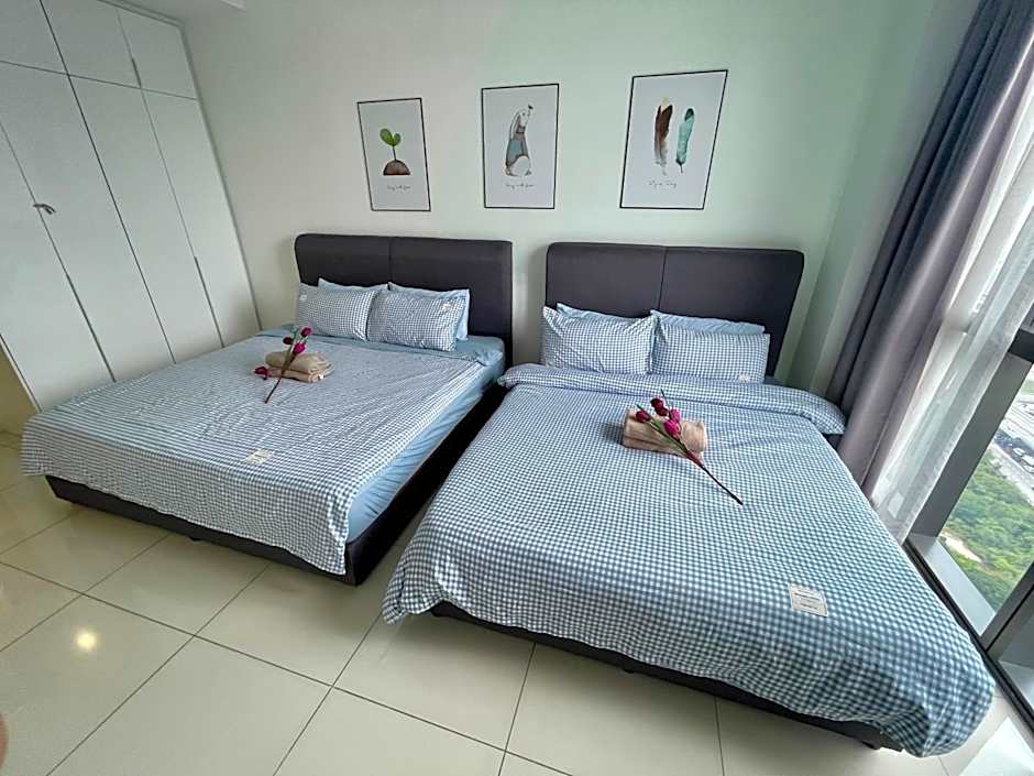 Icon City 8Pax SunwayPyramid & Lagoon CityView