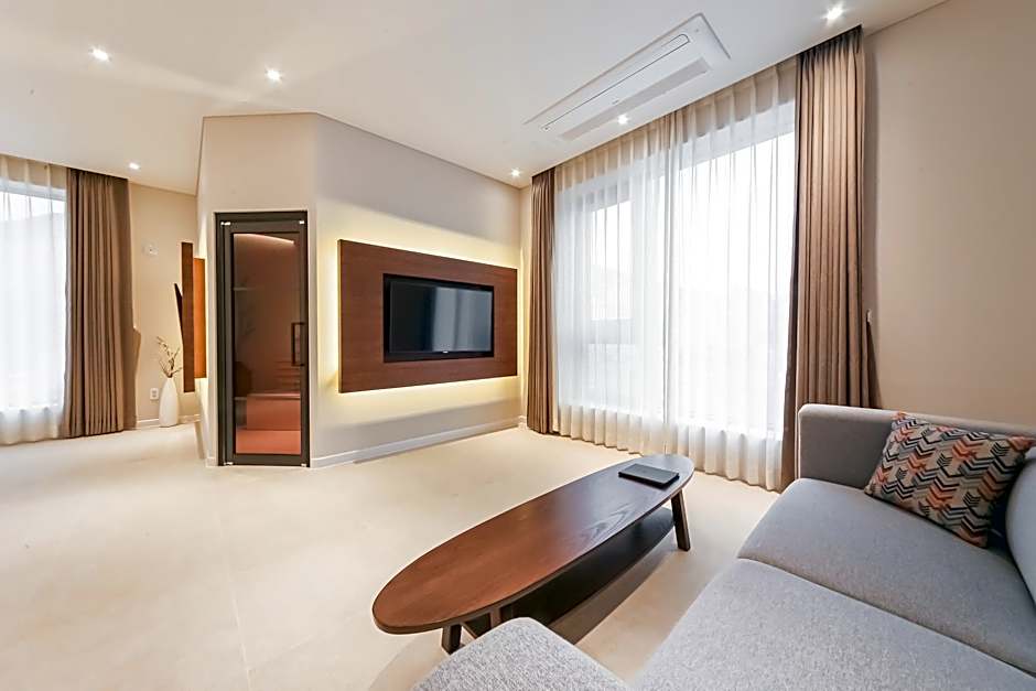 Hermon Hotel