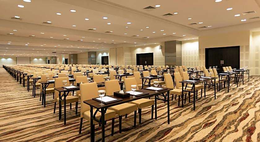 Crowne Plaza Riyadh RDC Hotel & Convention By IHG