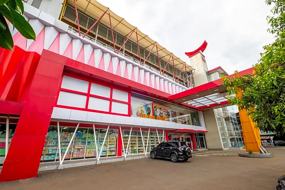 Capital O 1973 Guest House Toserba Selamat Syariah Pelabuhan Ratu