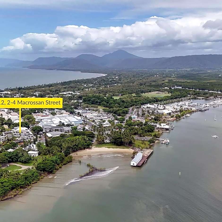 WanderLust - Little Slice of Heaven on Macrossan Str