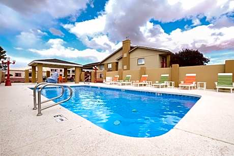 Quality Inn Holbrook near Petrified Forest