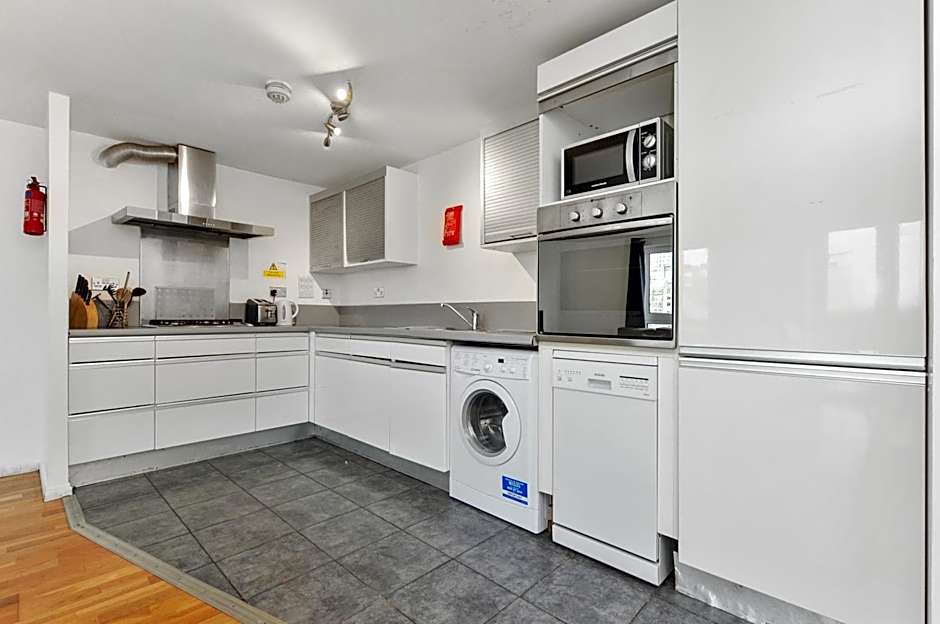 Access Apartments City