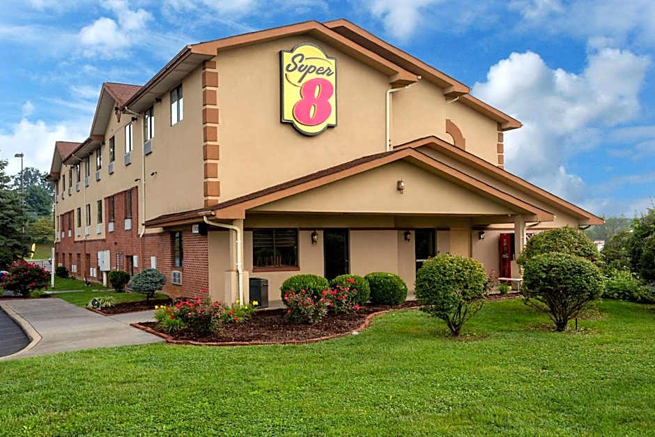 Photo 1 of 50 of Super 8 by Wyndham Abingdon VA