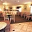 La Quinta Inn & Suites by Wyndham Detroit Canton