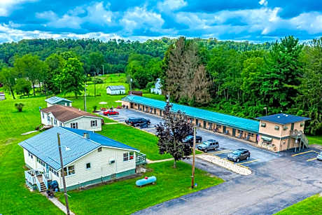 Cadiz Motel by OYO on route 250